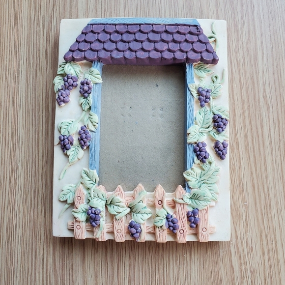 Window Grape‎ Vine Picket Fence Garden Decorative Photo Frame - Picture 1 of 8